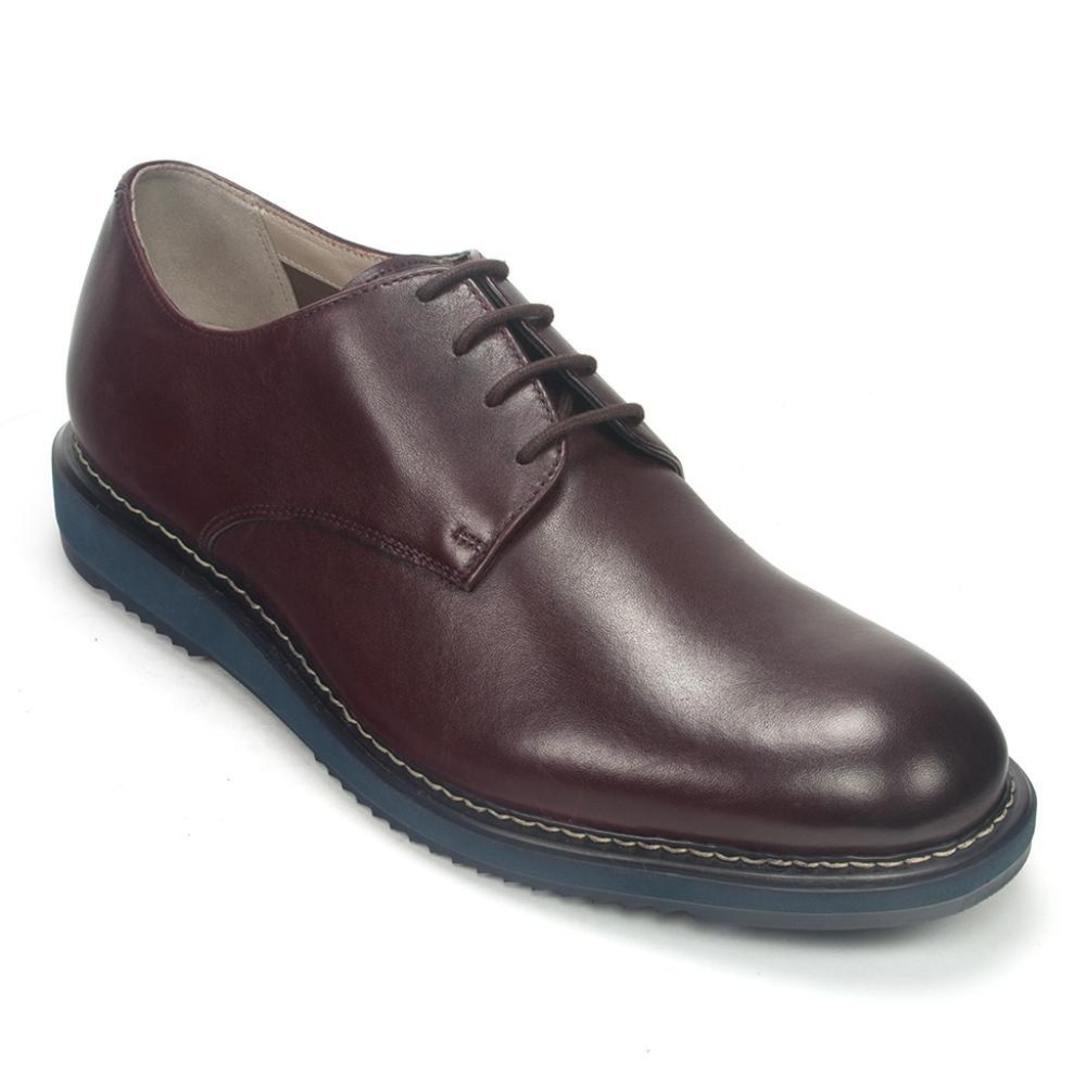 NIB Clarks Kenley Walk Shoe